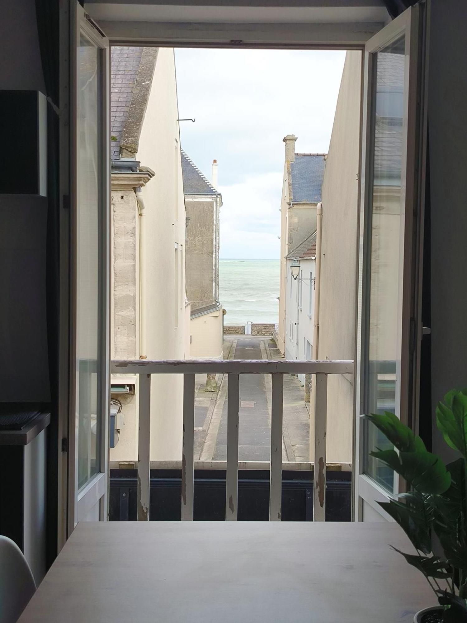 Ferienwohnung Le Rivage Bleu Arromanches-les-Bains Exterior foto